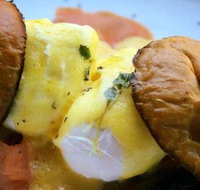 The Vard Restaurant - Holiday Sunshine Coast
