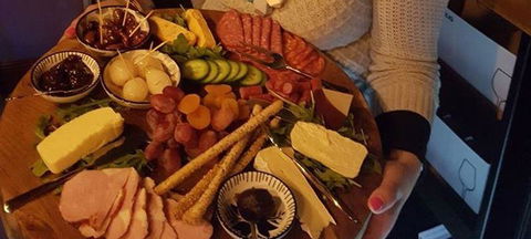 Bazz's Whine Bar - Sunshine Coast Tourism 2