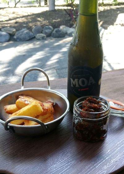Ellis Beach Bar & Grill - Sunshine Coast Tourism 5