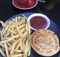 Headroom Cafe - Holiday Sunshine Coast