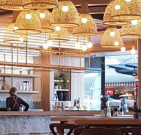 Knox Dining - Holiday Sunshine Coast