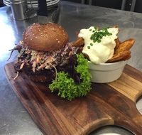 Ivory Tavern - Holiday Sunshine Coast