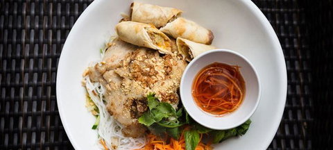 Quo Vadis Restaurant And Pizza Parlour - Sunshine Coast Tourism 3