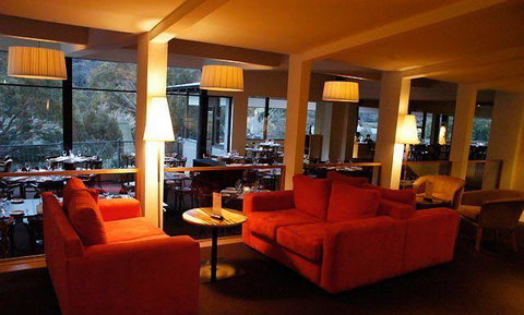 Terrace Restaurant - Holiday Sunshine Coast 4