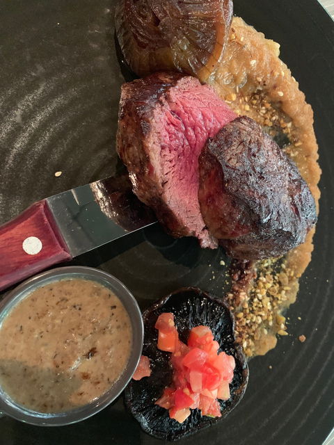 Char Restaurant - Sunshine Coast Tourism 4