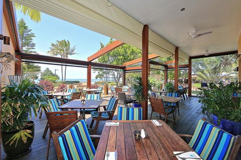 Kacy’s Restaurant - Holiday Sunshine Coast 0
