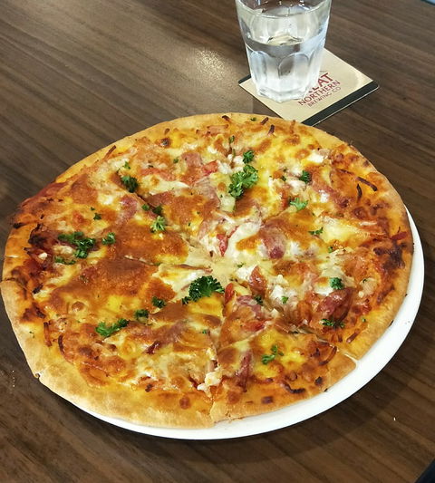 Lizards Bar & Restaurant - Sunshine Coast Tourism 3