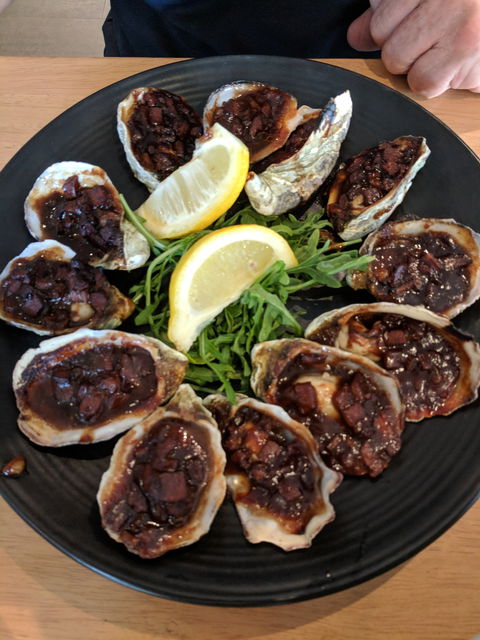 Oyster Bar Darwin - Sunshine Coast Tourism 2