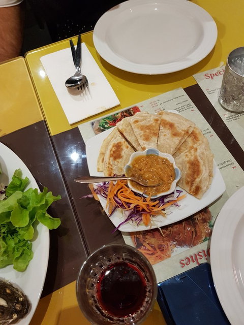 Amphawa Thai Restaurant - Sunshine Coast Tourism 1