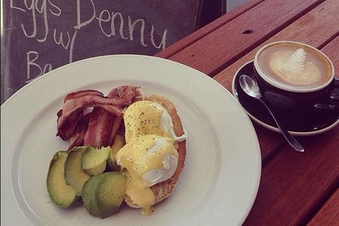GB Bar & Restaurant - Holiday Sunshine Coast 0