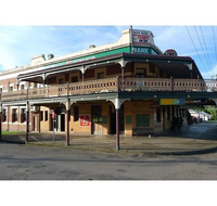 Bank Hotel Dungog - Sunshine Coast Tourism