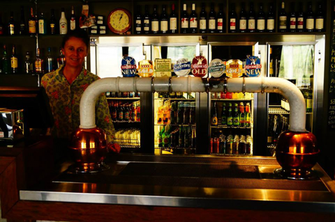 Linga Longa Inn - Sunshine Coast Tourism 1