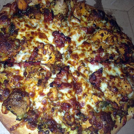 Hunter Gourmet Pizza - Sunshine Coast Tourism 0