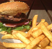 Mary Gs Hotel - Sunshine Coast Tourism