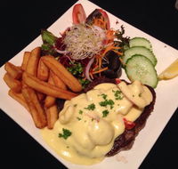 Palms Restaurant - Holiday Sunshine Coast