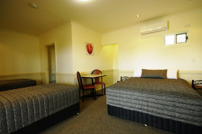 Park Avenue Hotel-Motel - Holiday Sunshine Coast 0