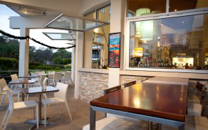 SurfAir Beach Hotel - Holiday Sunshine Coast 1