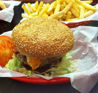 Bernies Diner - Holiday Sunshine Coast