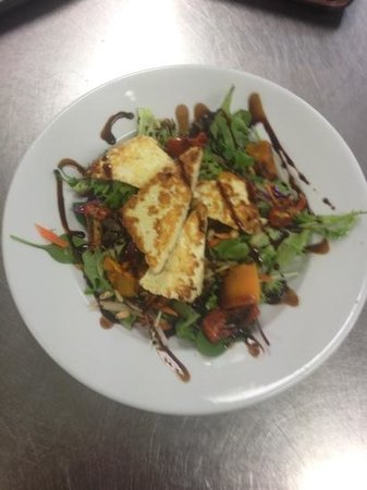 Fingal Bay Bowls Sport & Recreation Club - Holiday Sunshine Coast 0