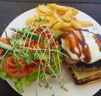 Illawong Hotel - Holiday Sunshine Coast