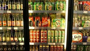 Lakeside Tavern - Sunshine Coast Tourism 3