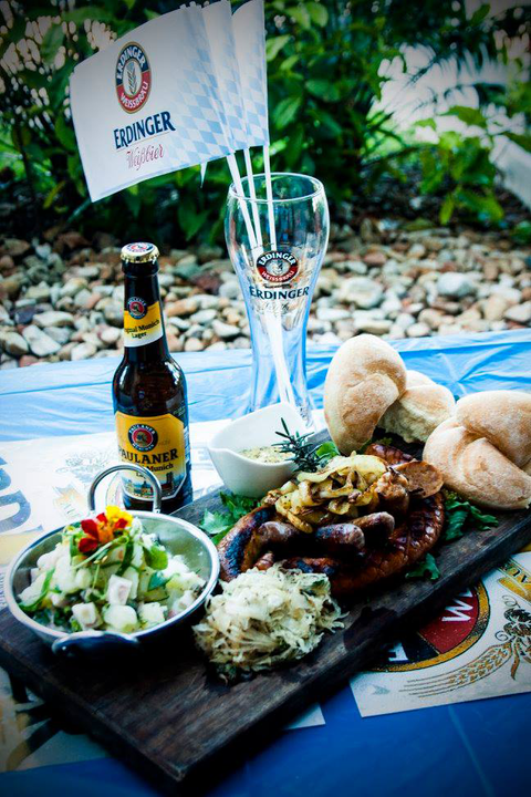 Denmans Beer Cafe - Sunshine Coast Tourism 0