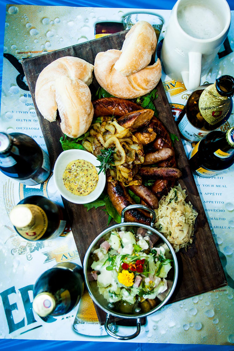 Denmans Beer Cafe - Sunshine Coast Tourism 4