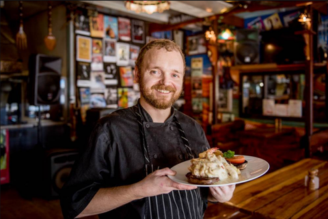 KC’s Bar & Grill - Sunshine Coast Tourism 1