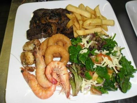 Banjo Paterson Motor Inn & Restaurant - Sunshine Coast Tourism 4