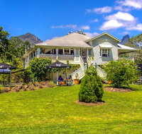 Maviss Kitchen  Cabins - Sunshine Coast Tourism