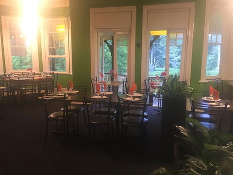 Yim Thai Gloucester - Sunshine Coast Tourism 2