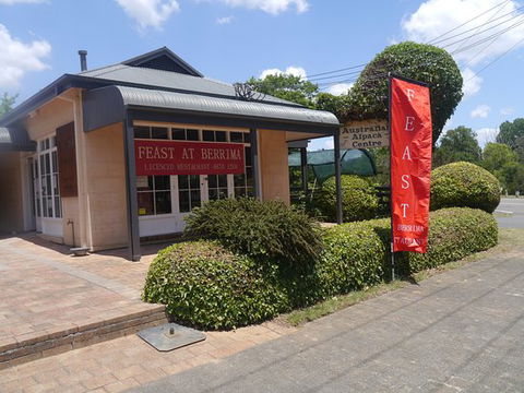 Feast At Berrima - Holiday Sunshine Coast 0