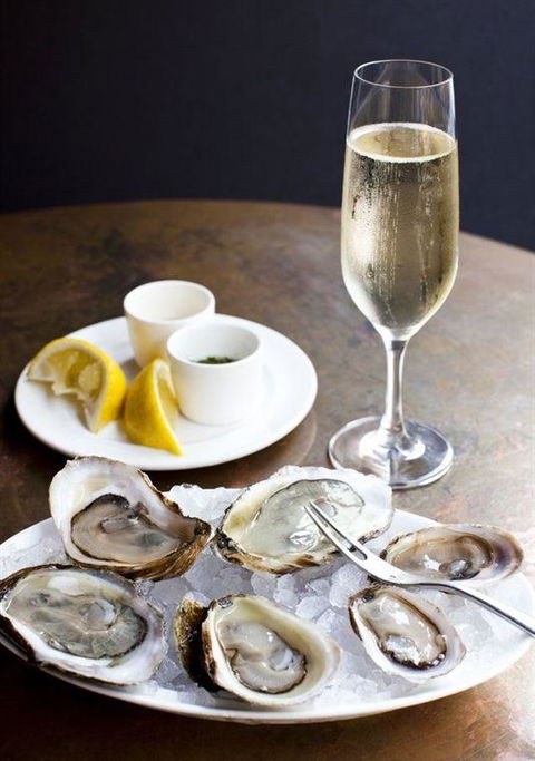 RST Seafood Restaurant - Sunshine Coast Tourism 3