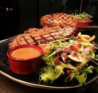 Berry Springs Tavern - Sunshine Coast Tourism