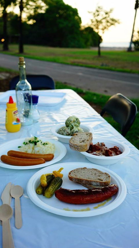 Haensel & Gretel - Sunshine Coast Tourism 1