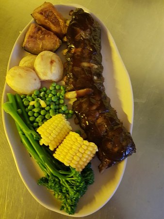 Lakes Restaurant - Holiday Sunshine Coast 0