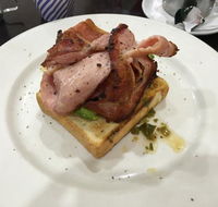 Piccolo's - Holiday Sunshine Coast