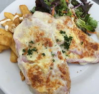 Sporties - Holiday Sunshine Coast