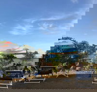 The Arnhem Club - Holiday Sunshine Coast