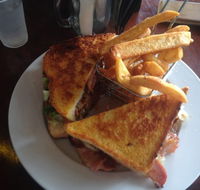 Three C's Cafe - Holiday Sunshine Coast