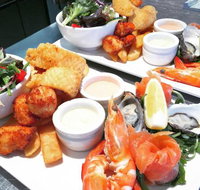 Shipwright's Arms - Holiday Sunshine Coast