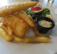 The maypole hotel - Holiday Sunshine Coast