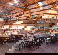 Willie Smith's Apple Shed - Sunshine Coast Tourism