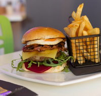 Zero Davey Cafe - Holiday Sunshine Coast