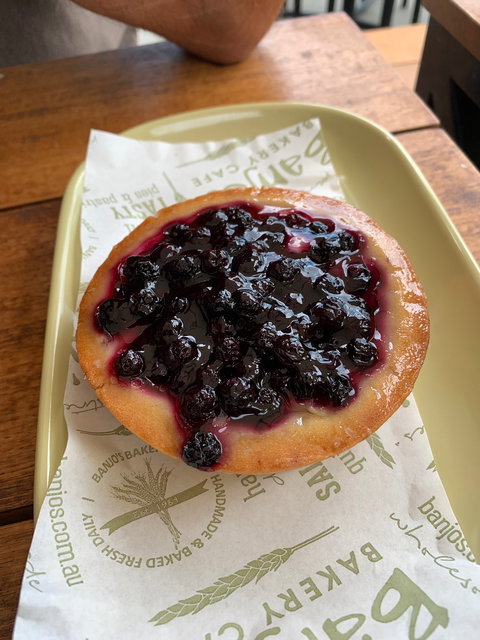 Banjo's St Helens - Sunshine Coast Tourism 1