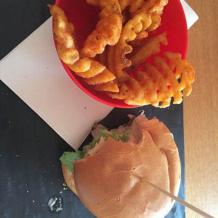 Burger Bar - Sunshine Coast Tourism 0