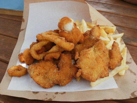 DOO-Lishus - Holiday Sunshine Coast 0