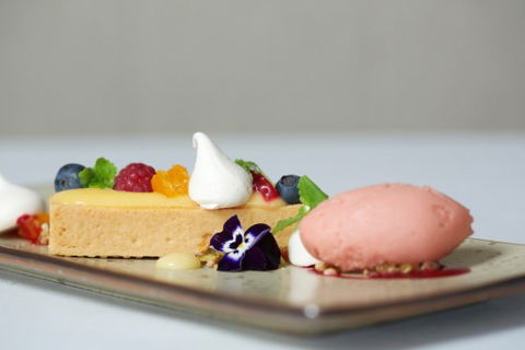 Heirloom Restaurant & Bar - Holiday Sunshine Coast 0