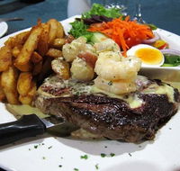 Maloneys Restaurant - Holiday Sunshine Coast
