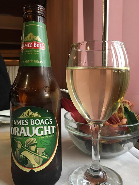 Maloneys Restaurant - Holiday Sunshine Coast 8